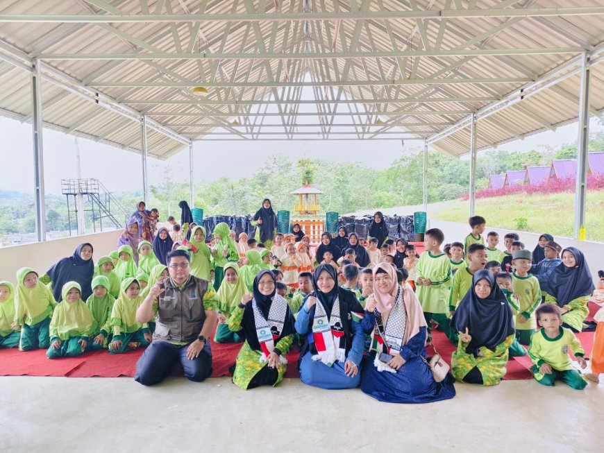 Relima Sijunjung Fasilitasi Dongeng Kemanusiaan di Yayasan Pendidikan Cendekia Muslim